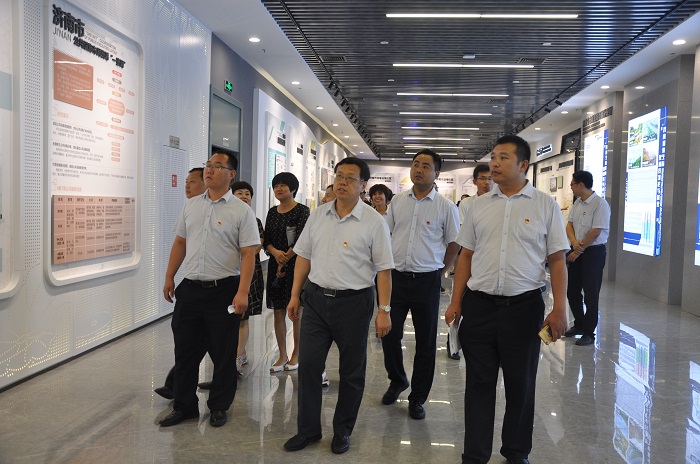 濟(jì)南連心物業(yè)有限公司黨支部舉行“不忘初心、牢記使命”主題教育慶“七一”系列活動(dòng)